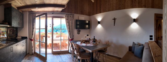 Immagini: Farm Chalet Jusciara